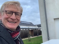 Fractieleider Philippe Dejaegher ging bonnen bussen bij de leden